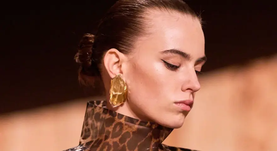 YSL Make-up: Ikonen, Trends & Experten-Tipps für Ihren Luxus-Look