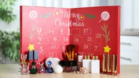 Finde den perfekten Beauty Adventskalender: Luxus, Drogerie & DIY